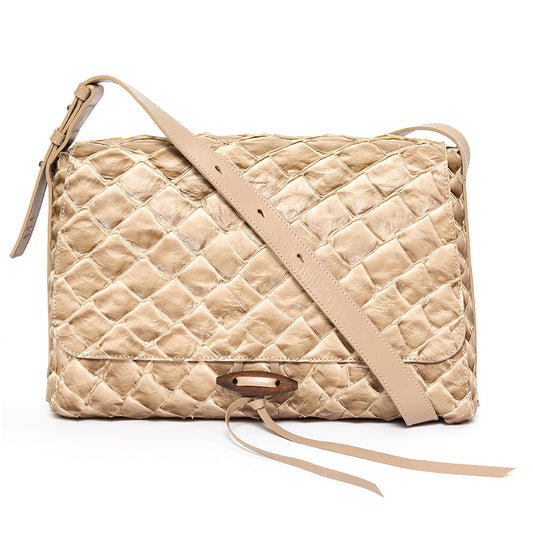 Guaíra - Bolsa Tiracolo Transversal em Couro de Pirarucu Cappuccino