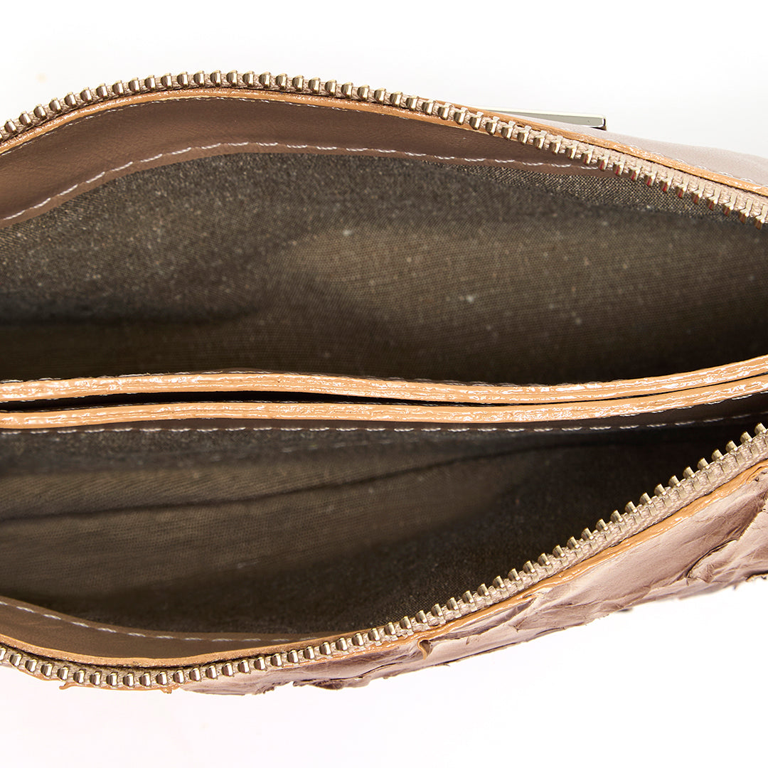 ARUANA - Bolsa Transversal Mini com Detalhes em Couro de Pirarucu Cappuccino